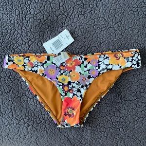 L SPACE size L bikini bottoms